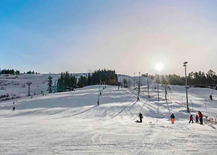 Topp Out Gautefall Drangedal